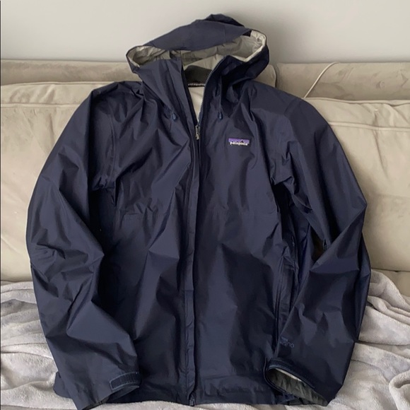 Patagonia Other - Navy Patagonia Rain Jacket - Men’s M
